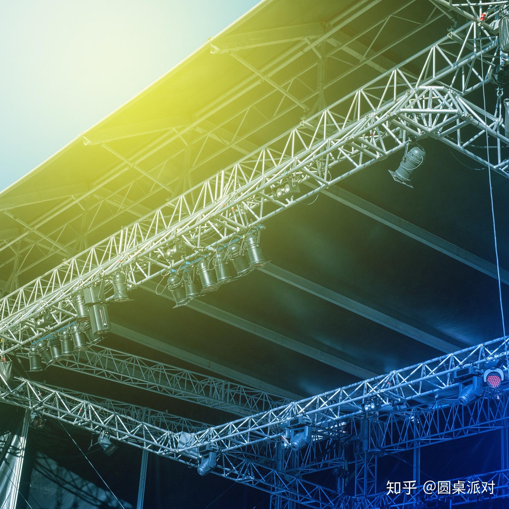 星河影札灯光桁架与空间层次
